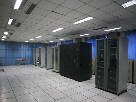 SSD和HDD的區(qū)別，服務(wù)器租用
